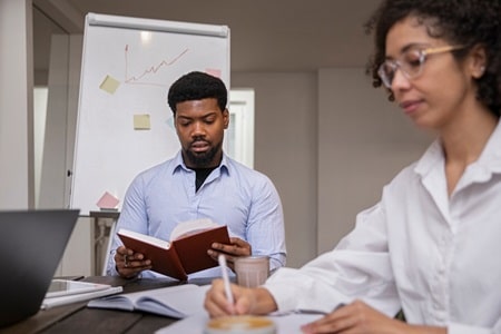 Office Administration and Secretarial Masterclass