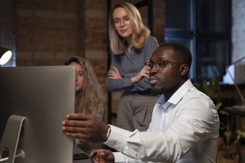 Tech-Savvy Team Leadership Training