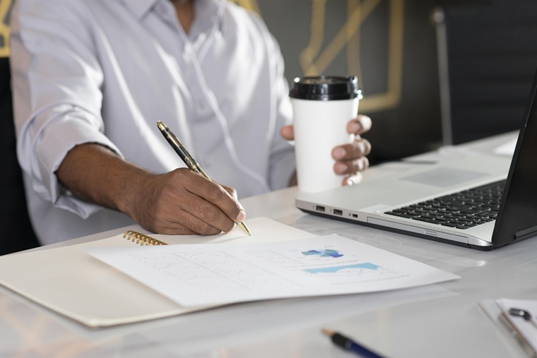 Minute Taking and Professional Report Writing Essentials